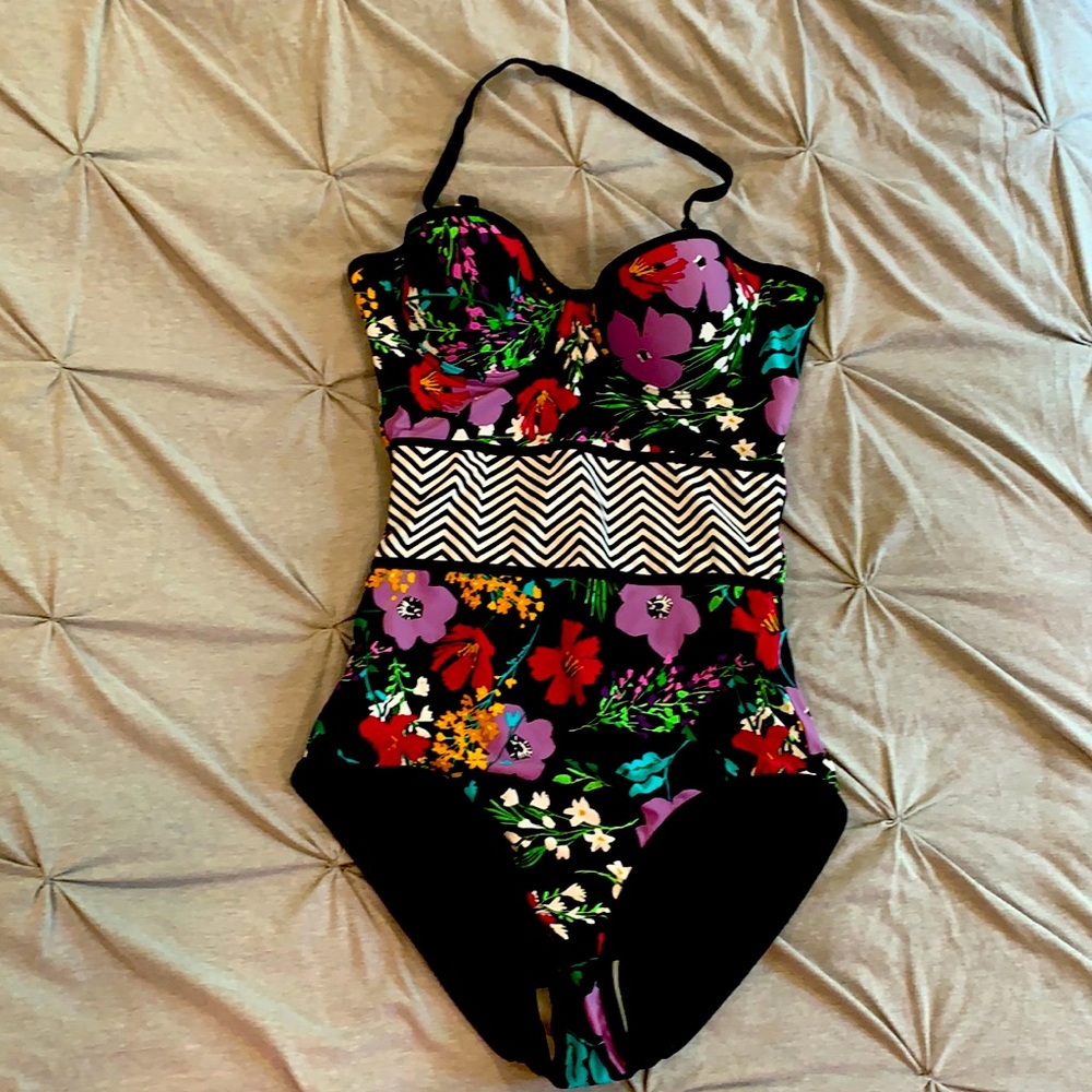 Sea Angel one piece swim suit size small
